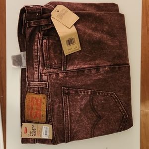 Mens Jeans - Levis Struass | 32 x 29 | Distressed Burgundy